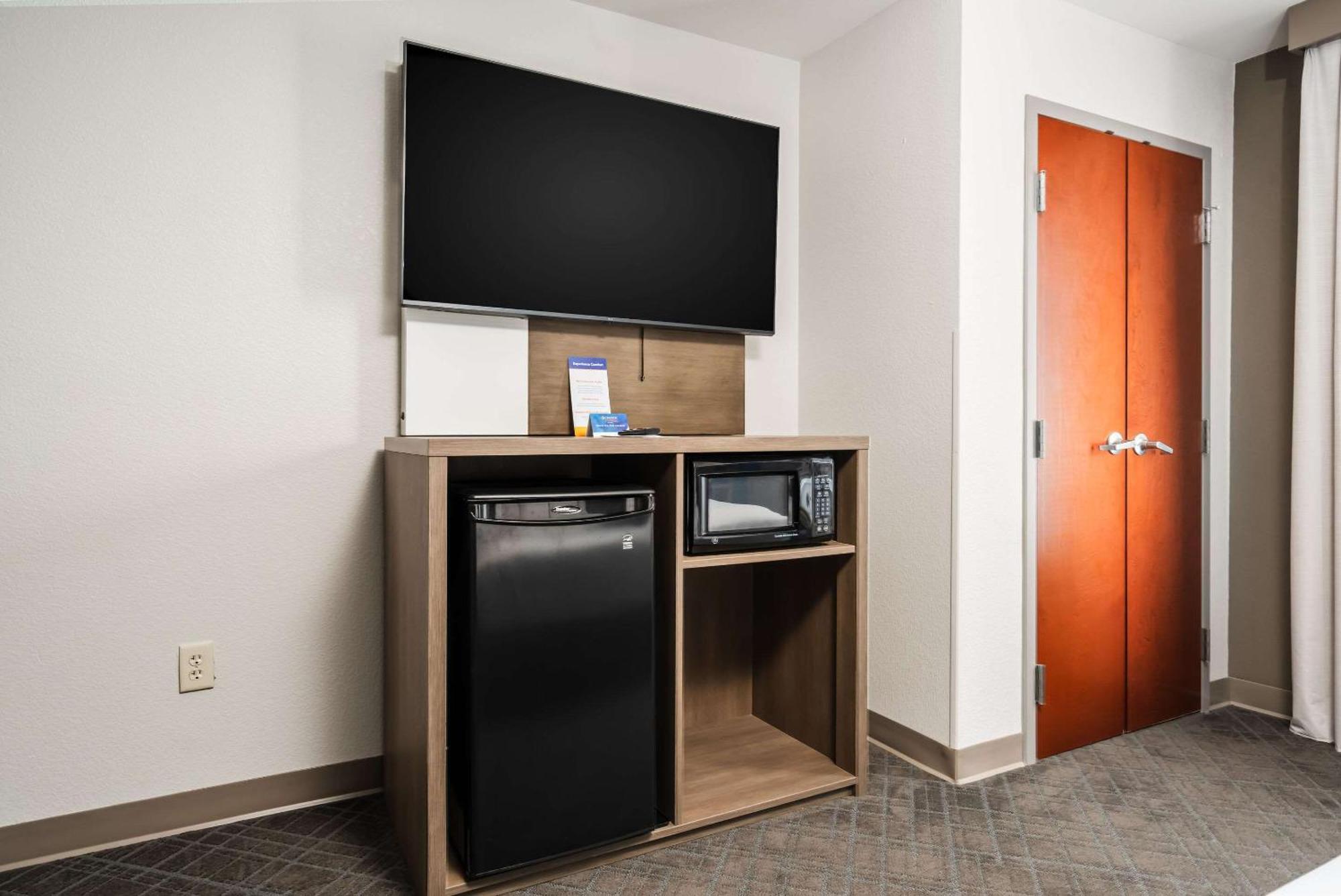 Comfort Suites Columbia Northeast - Fort Jackson Luaran gambar